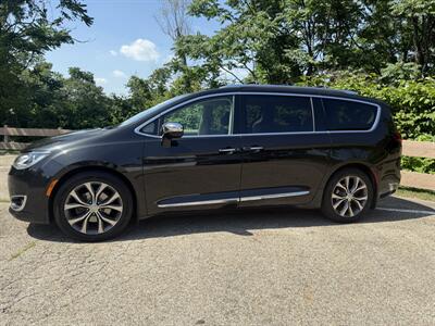 2018 Chrysler Pacifica Limited - Photo 4 - Pittsburgh, PA 15226