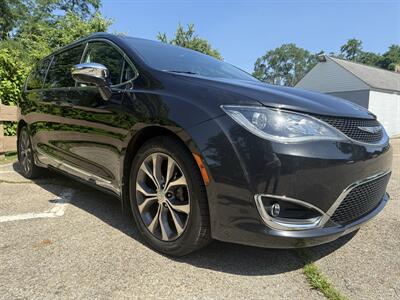 2018 Chrysler Pacifica Limited - Photo 2 - Pittsburgh, PA 15226