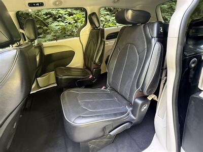 2018 Chrysler Pacifica Limited - Photo 32 - Pittsburgh, PA 15226