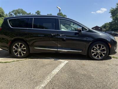 2018 Chrysler Pacifica Limited - Photo 7 - Pittsburgh, PA 15226
