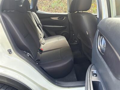 2017 Nissan Rogue Sport S   - Photo 29 - Pittsburgh, PA 15226