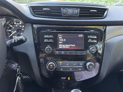2017 Nissan Rogue Sport S   - Photo 24 - Pittsburgh, PA 15226