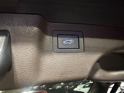 2017 Hyundai SANTA FE Sport 2.4L   - Photo 28 - Pittsburgh, PA 15226