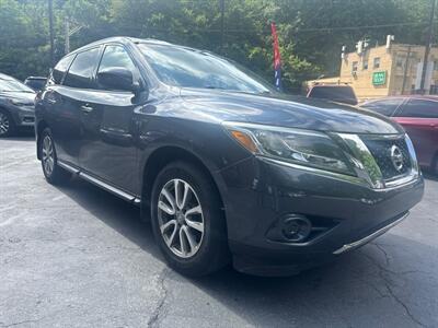 2014 Nissan Pathfinder S   - Photo 3 - Pittsburgh, PA 15226