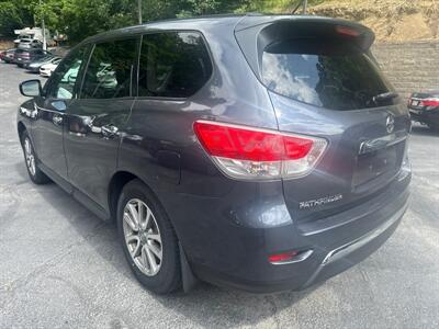 2014 Nissan Pathfinder S   - Photo 7 - Pittsburgh, PA 15226