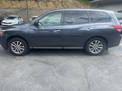 2014 Nissan Pathfinder S   - Photo 8 - Pittsburgh, PA 15226