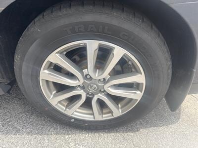 2014 Nissan Pathfinder S   - Photo 9 - Pittsburgh, PA 15226