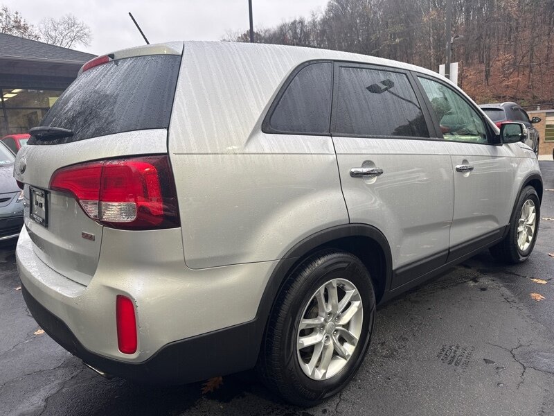 2014 Kia Sorento LX photo 5