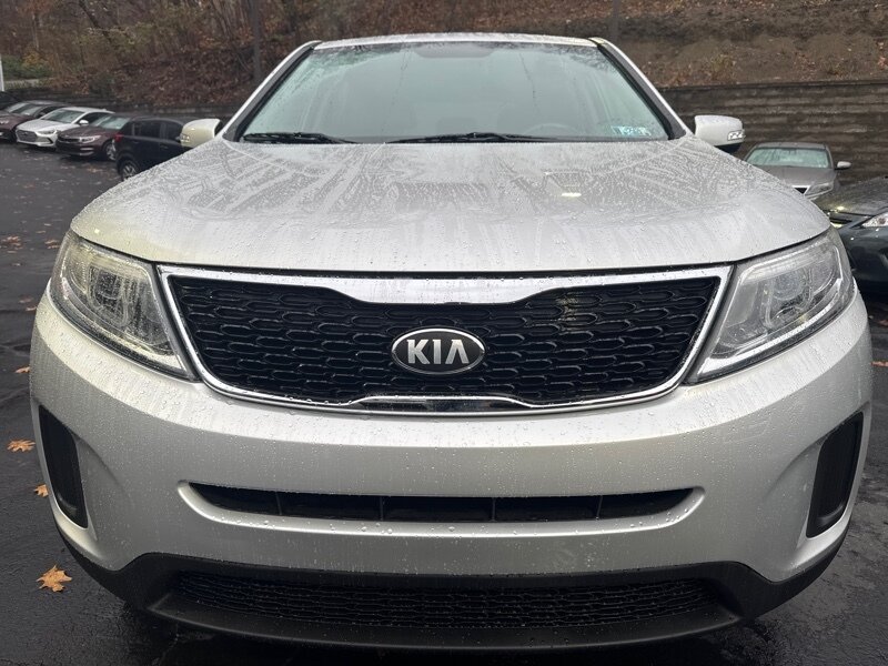 2014 Kia Sorento LX photo 2