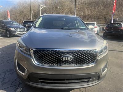 2016 Kia Sorento LX   - Photo 2 - Pittsburgh, PA 15226