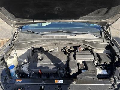 2017 Hyundai SANTA FE Sport 2.4L   - Photo 13 - Pittsburgh, PA 15226