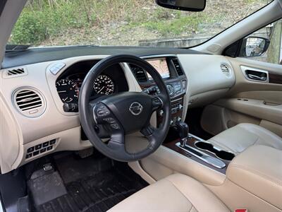 2017 Nissan Pathfinder Platinum   - Photo 10 - Pittsburgh, PA 15226