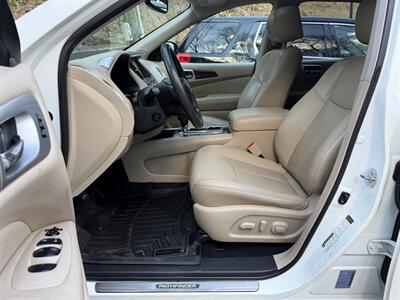 2017 Nissan Pathfinder Platinum   - Photo 12 - Pittsburgh, PA 15226