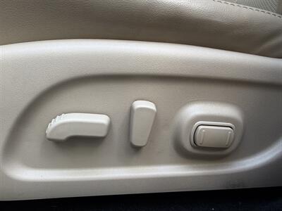 2017 Nissan Pathfinder Platinum   - Photo 14 - Pittsburgh, PA 15226