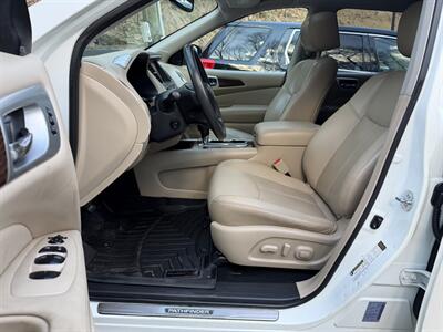 2017 Nissan Pathfinder Platinum   - Photo 13 - Pittsburgh, PA 15226