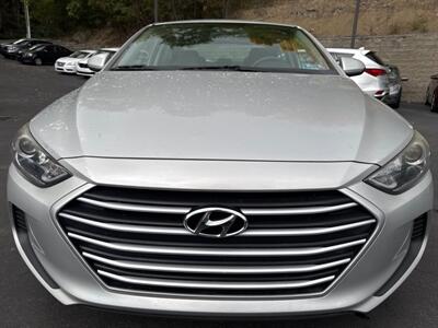 2017 Hyundai Elantra SE   - Photo 2 - Pittsburgh, PA 15226