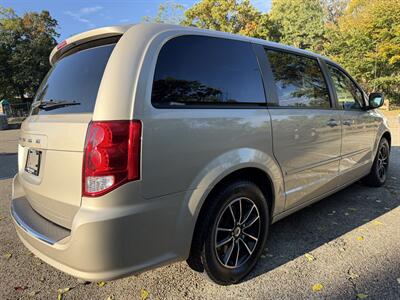 2014 Dodge Grand Caravan SE - Photo 5 - Pittsburgh, PA 15226
