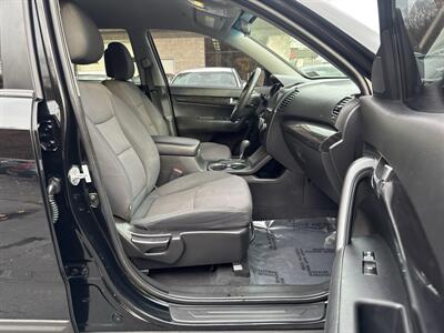 2013 Kia Sorento LX AWD 3rd ROW - Photo 28 - Pittsburgh, PA 15226