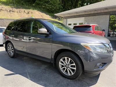2014 Nissan Pathfinder SV   - Photo 3 - Pittsburgh, PA 15226