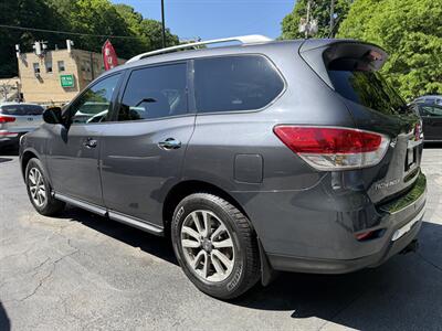 2014 Nissan Pathfinder SV   - Photo 8 - Pittsburgh, PA 15226