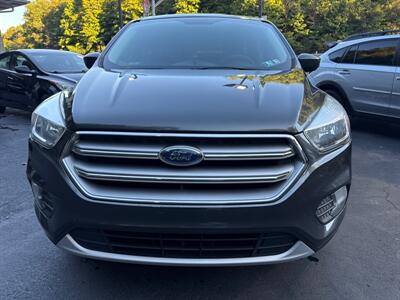 2017 Ford Escape SE   - Photo 2 - Pittsburgh, PA 15226