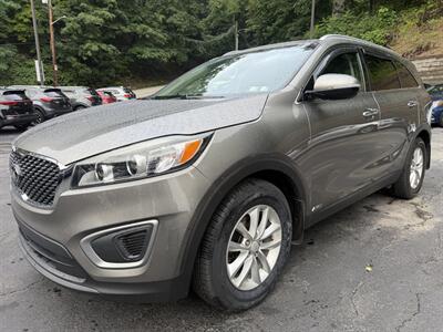 2016 Kia Sorento LX - Photo 1 - Pittsburgh, PA 15226