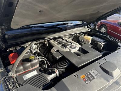 2016 Cadillac Escalade Platinum - Photo 13 - Pittsburgh, PA 15226