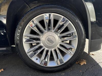 2016 Cadillac Escalade Platinum - Photo 9 - Pittsburgh, PA 15226