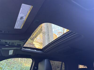 2016 Cadillac Escalade Platinum - Photo 19 - Pittsburgh, PA 15226