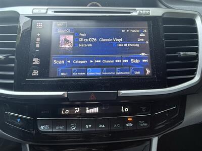 2016 Honda Accord Touring   - Photo 39 - Pittsburgh, PA 15226