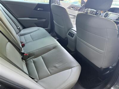 2016 Honda Accord Touring   - Photo 27 - Pittsburgh, PA 15226