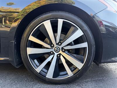2020 Nissan Altima 2.0 Platinum   - Photo 11 - Pittsburgh, PA 15226