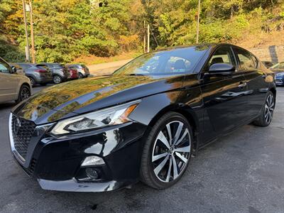 2020 Nissan Altima 2.0 Platinum   - Photo 1 - Pittsburgh, PA 15226