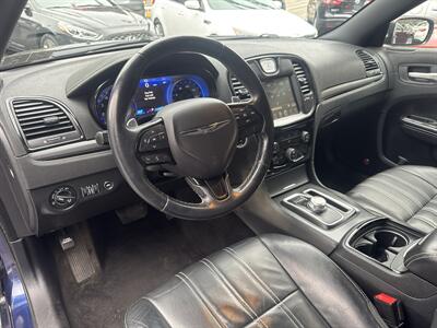 2015 Chrysler 300 Series S   - Photo 19 - Pittsburgh, PA 15226