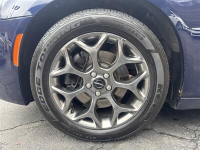 2015 Chrysler 300 Series S   - Photo 8 - Pittsburgh, PA 15226