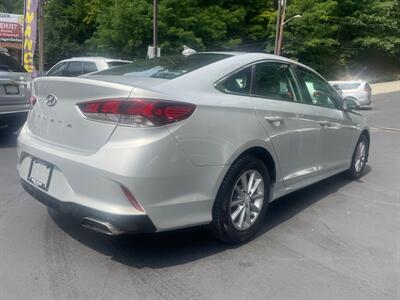 2018 Hyundai Sonata SE   - Photo 5 - Pittsburgh, PA 15226