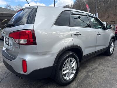 2015 Kia Sorento LX   - Photo 5 - Pittsburgh, PA 15226