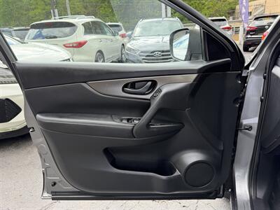 2017 Nissan Rogue Sport S   - Photo 19 - Pittsburgh, PA 15226