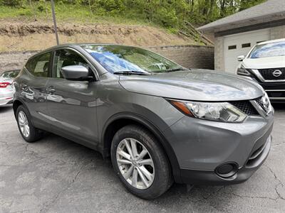 2017 Nissan Rogue Sport S   - Photo 3 - Pittsburgh, PA 15226