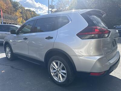 2018 Nissan Rogue S   - Photo 7 - Pittsburgh, PA 15226