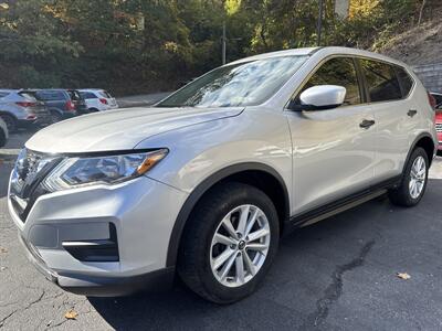 2018 Nissan Rogue S   - Photo 2 - Pittsburgh, PA 15226