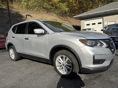 2018 Nissan Rogue S   - Photo 4 - Pittsburgh, PA 15226