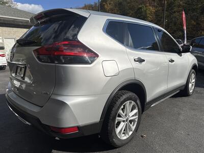 2018 Nissan Rogue S   - Photo 5 - Pittsburgh, PA 15226