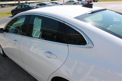 2018 Chevrolet Malibu LS   - Photo 39 - Lexington, TN 38351