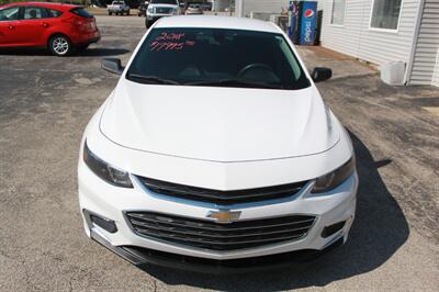 2018 Chevrolet Malibu LS   - Photo 30 - Lexington, TN 38351