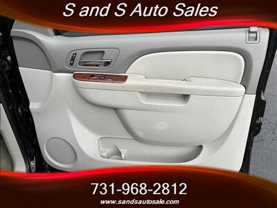 2013 GMC Yukon SLT   - Photo 6 - Lexington, TN 38351