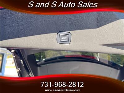 2011 Cadillac SRX Luxury   - Photo 13 - Lexington, TN 38351