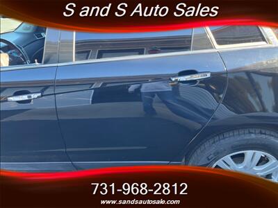 2011 Cadillac SRX Luxury   - Photo 27 - Lexington, TN 38351