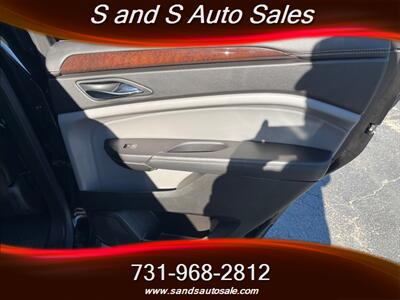 2011 Cadillac SRX Luxury   - Photo 21 - Lexington, TN 38351