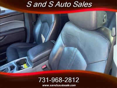 2011 Cadillac SRX Luxury   - Photo 4 - Lexington, TN 38351